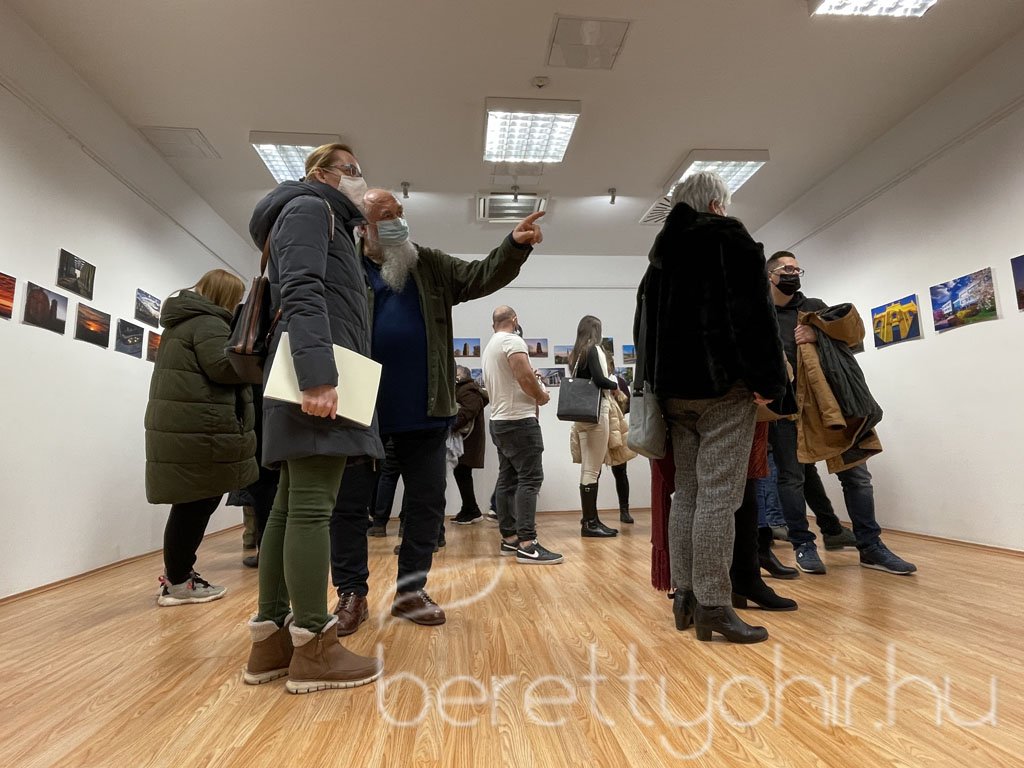 Naptárfotó pályázat - eredményhirdetés és kiállítás 30